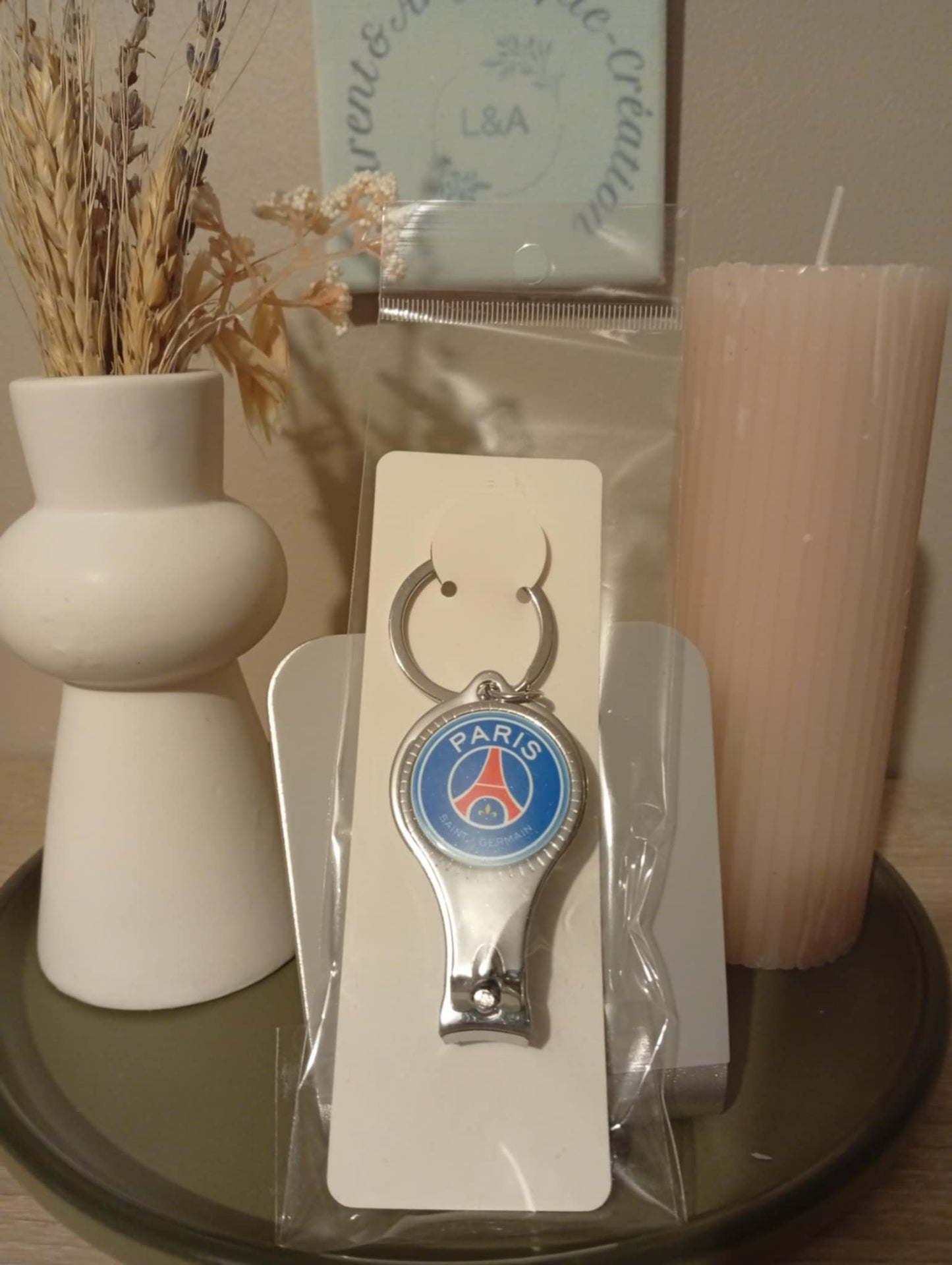 Coupe ongle , décapsuleur